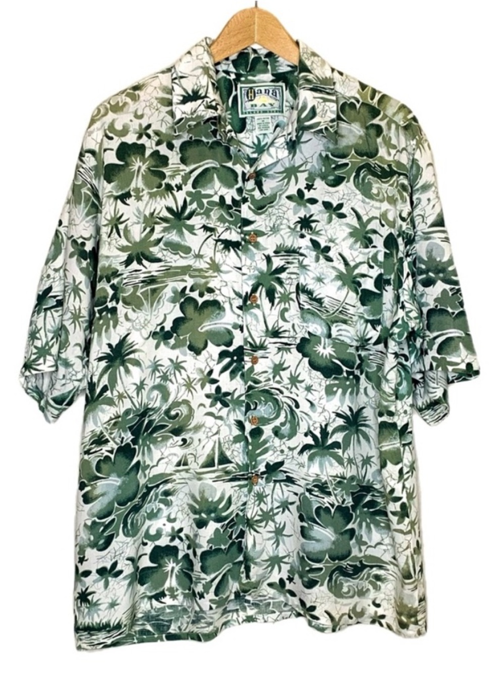 Vintage Hana Bay Mens Hawaiian Palm Tree Print Shirt Size M Short Sleeve Button